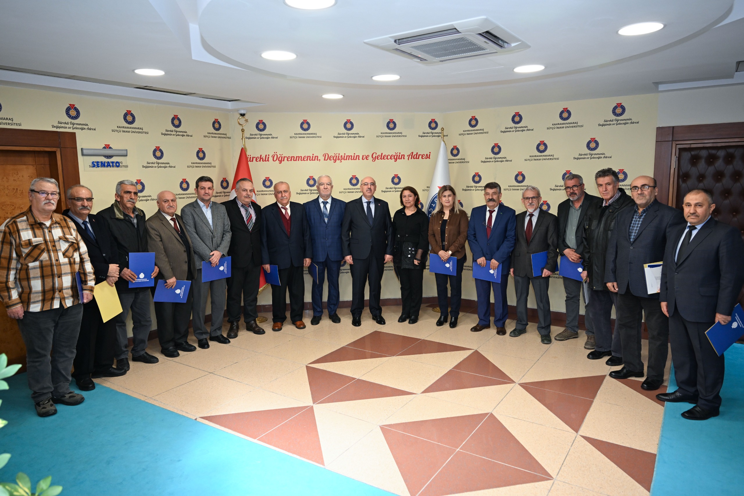 KSÜ’de 33. Yıla Özel Teşekkür Belgeleri Takdim Edildi